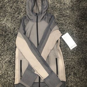 NWT lululemon Ebb to Train Jacket size 6